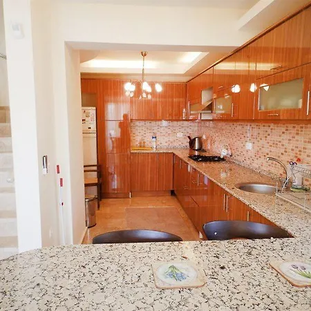 Rezervasyonyap Villa *